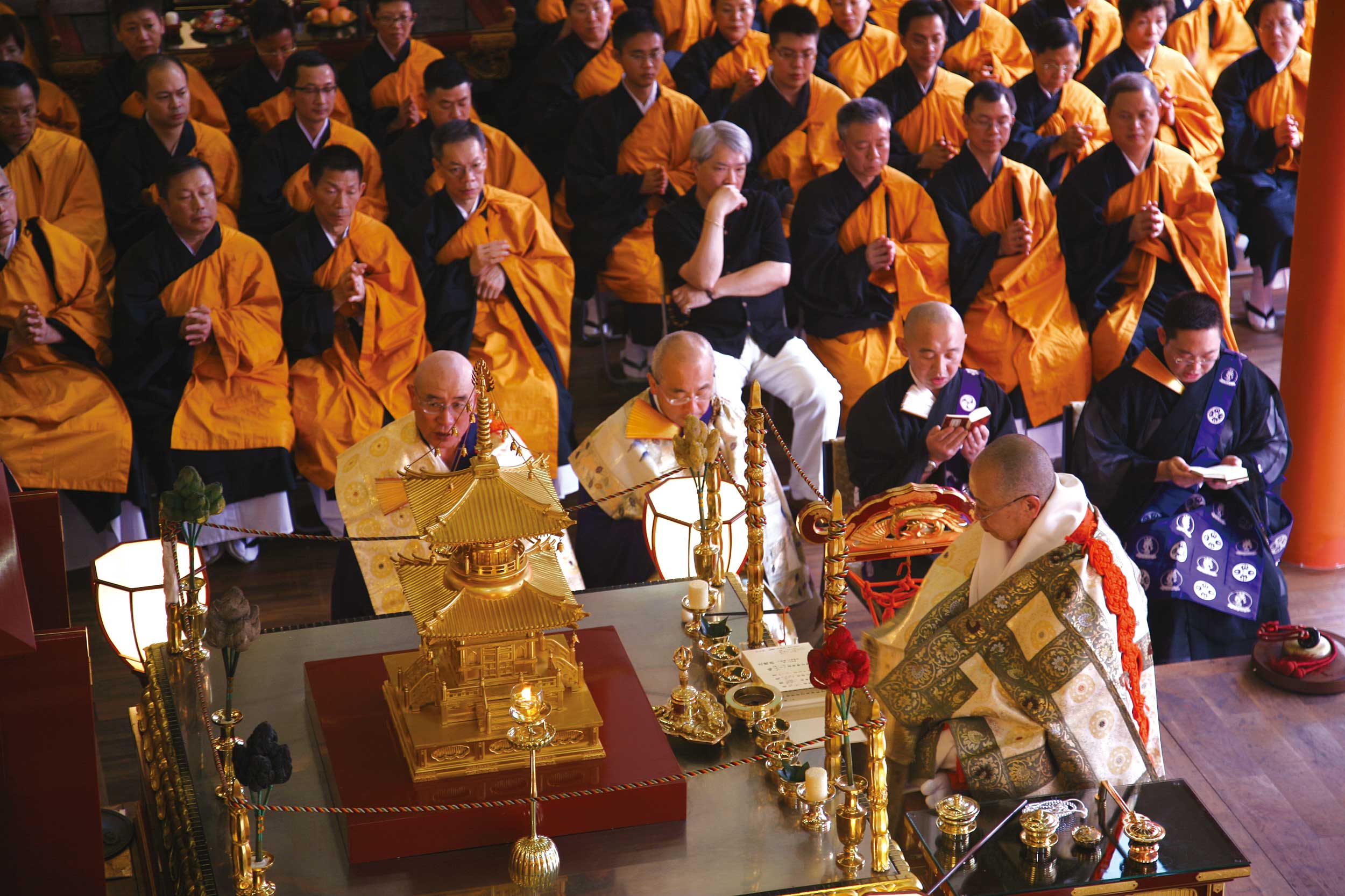 高野山第510世檢校法印葛西光義座主訪問修明，並為第七屆準阿闍黎舉行得度儀式。
